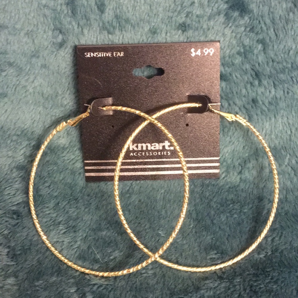 😍 Earrings - Picture 2 of 3